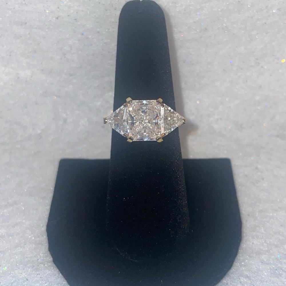 Most Stunning Three-Stone CZ Ring